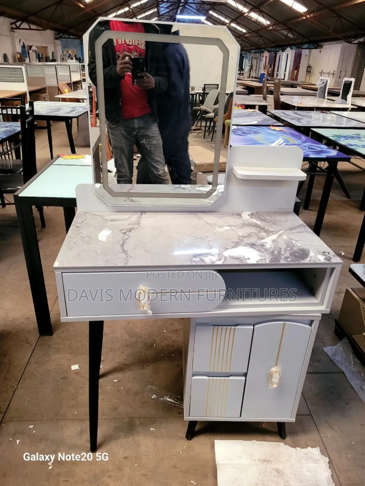 Dressing Table With Attached Mirror