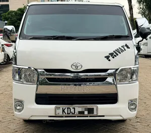 Toyota HiAce 2016 White