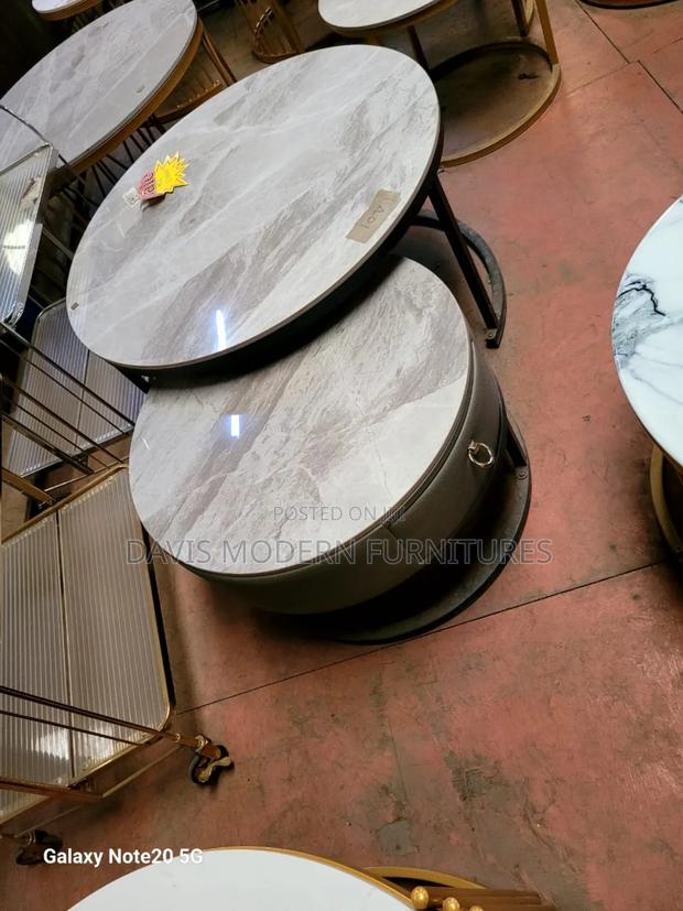 Round Marble -Top Table - main view