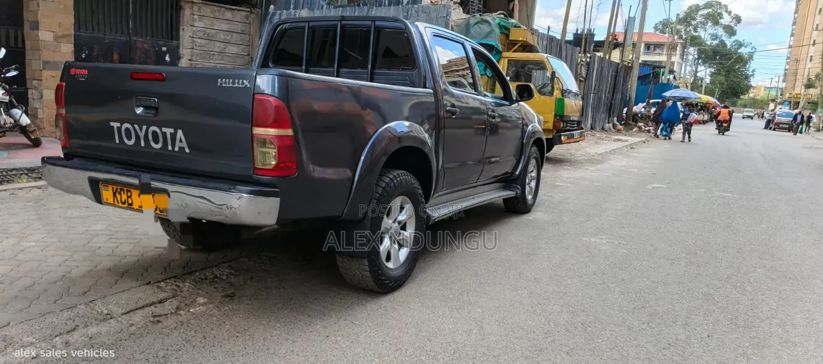 Toyota Hilux 2014 Black