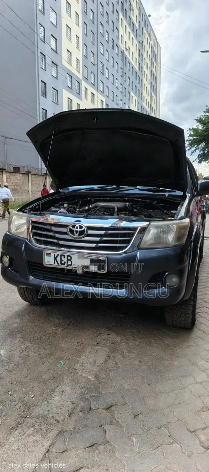 Toyota Hilux 2014 Black