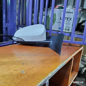 Toyota Vitz Model 2012/2013/2015/2017 Power Side Mirror With Blinker