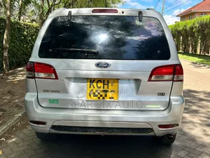 Ford Escape XLT 4WD 2009 Silver