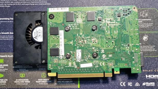 Nvidia Quadro 4gb - thumbnail 3