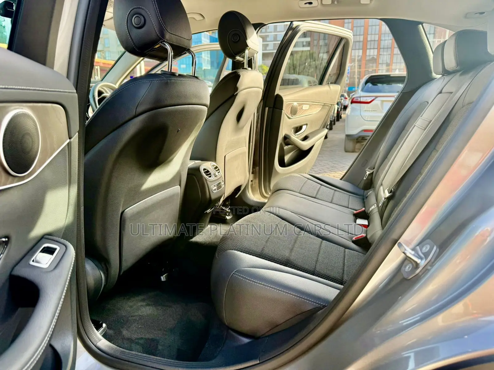 Mercedes-Benz GLC-Class 2020 Gold