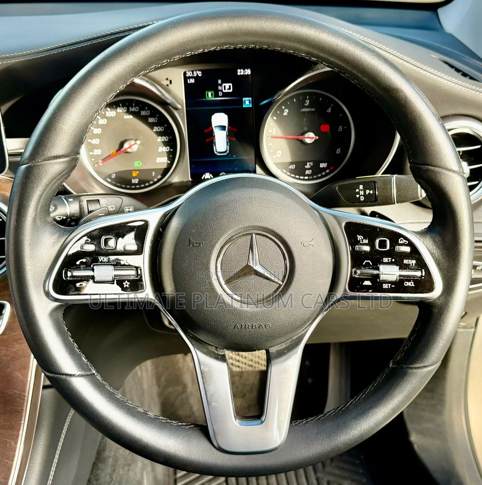 Mercedes-Benz GLC-Class 2020 Gold