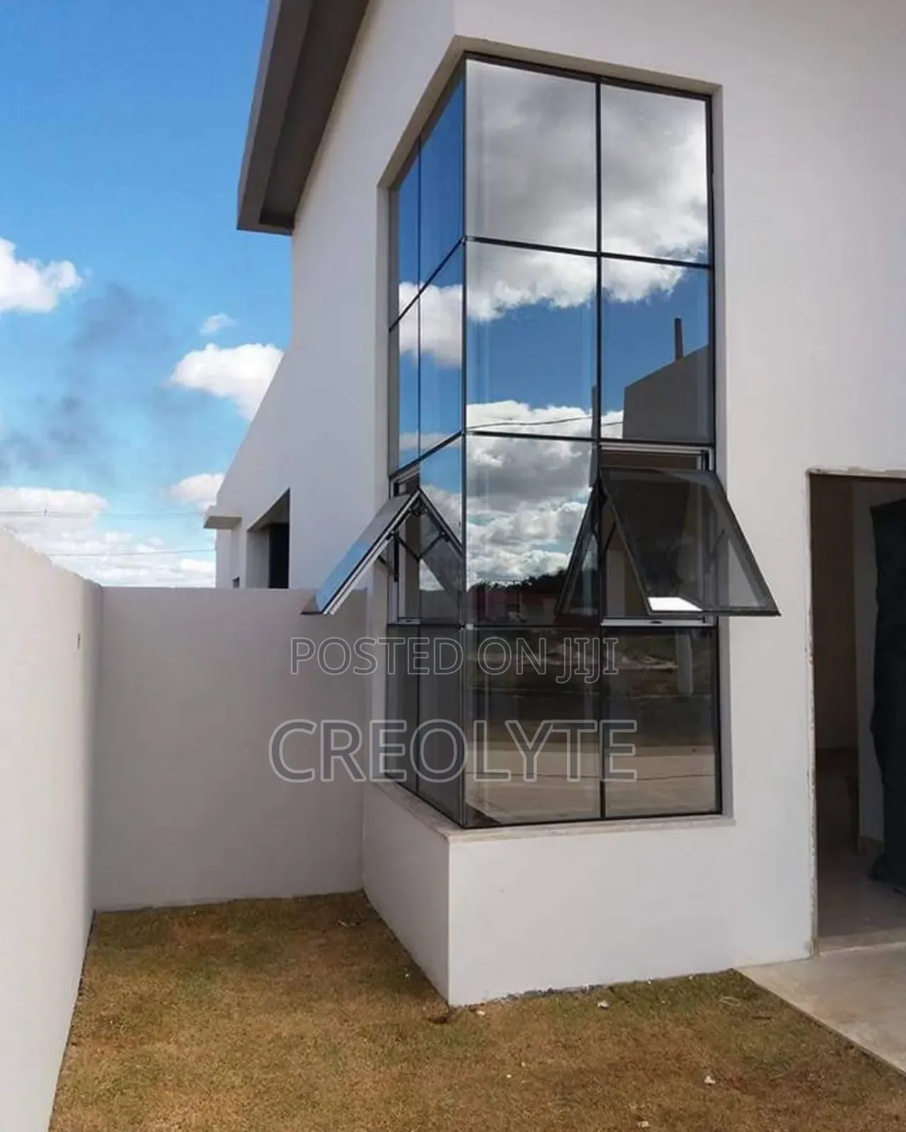 Double- Hung Aluminium Windows