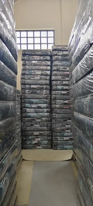 3 1⁄2x6ftx8in Fortress Premium Quilted Fibre Mattress + 2 Free Pillows