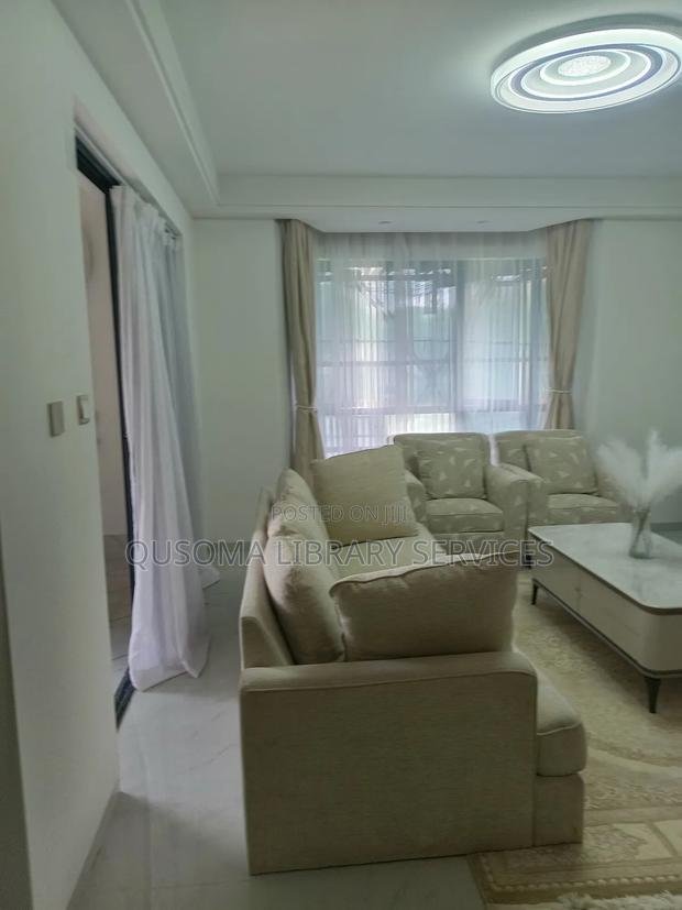4bdrm Apartment in Woodley Estate for sale - thumbnail 2