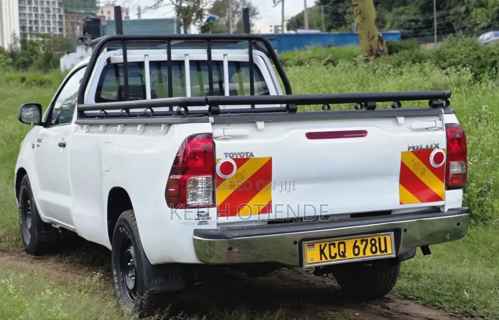 Toyota Hilux 2.5 D-4D SRX 2012 White