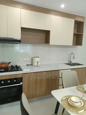 4bdrm Apartment in Woodley Estate for sale