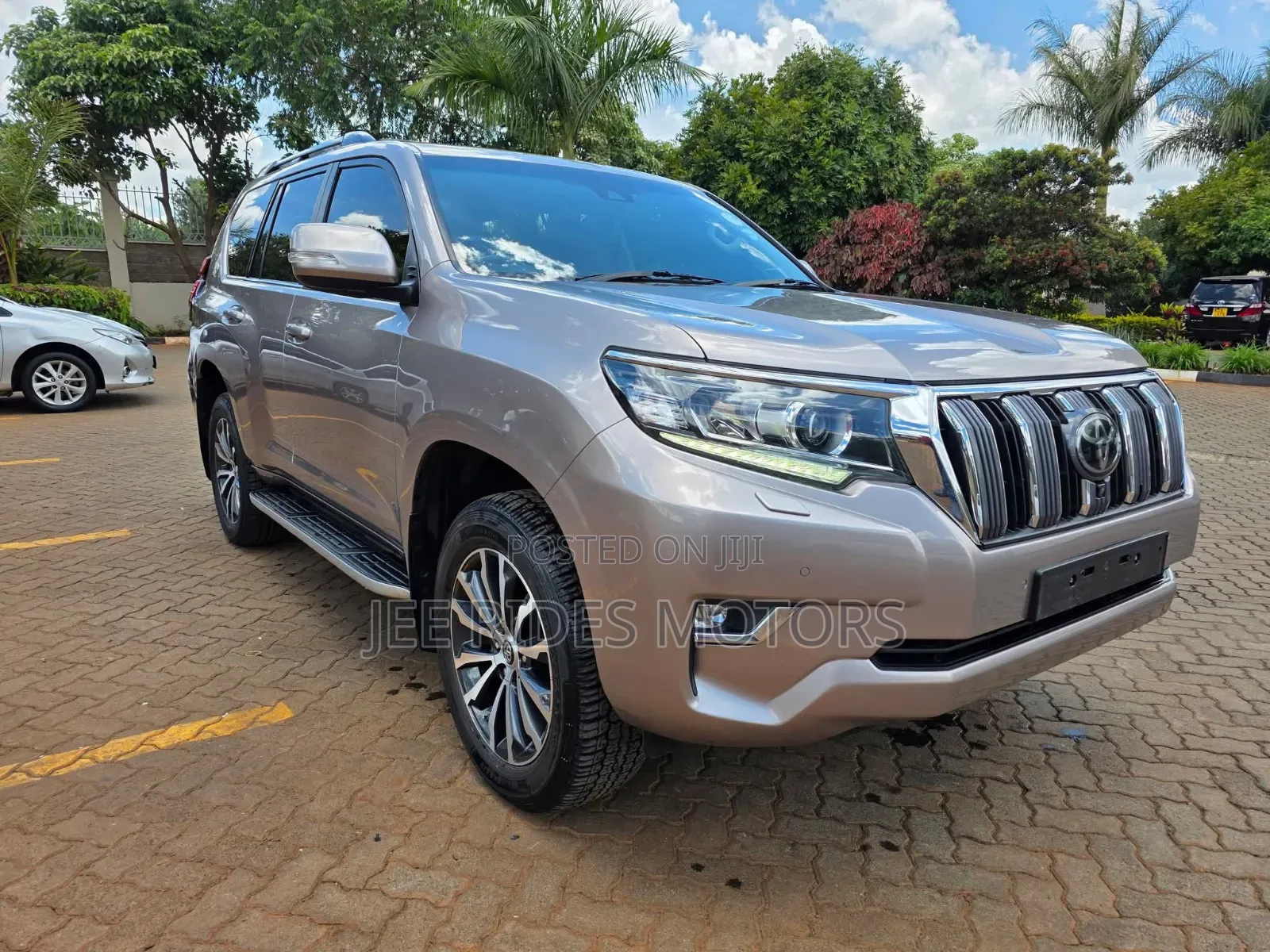 Toyota Land Cruiser Prado 2.8 2021 Gray
