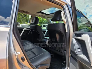 Toyota Land Cruiser Prado 2.8 2021 Gray