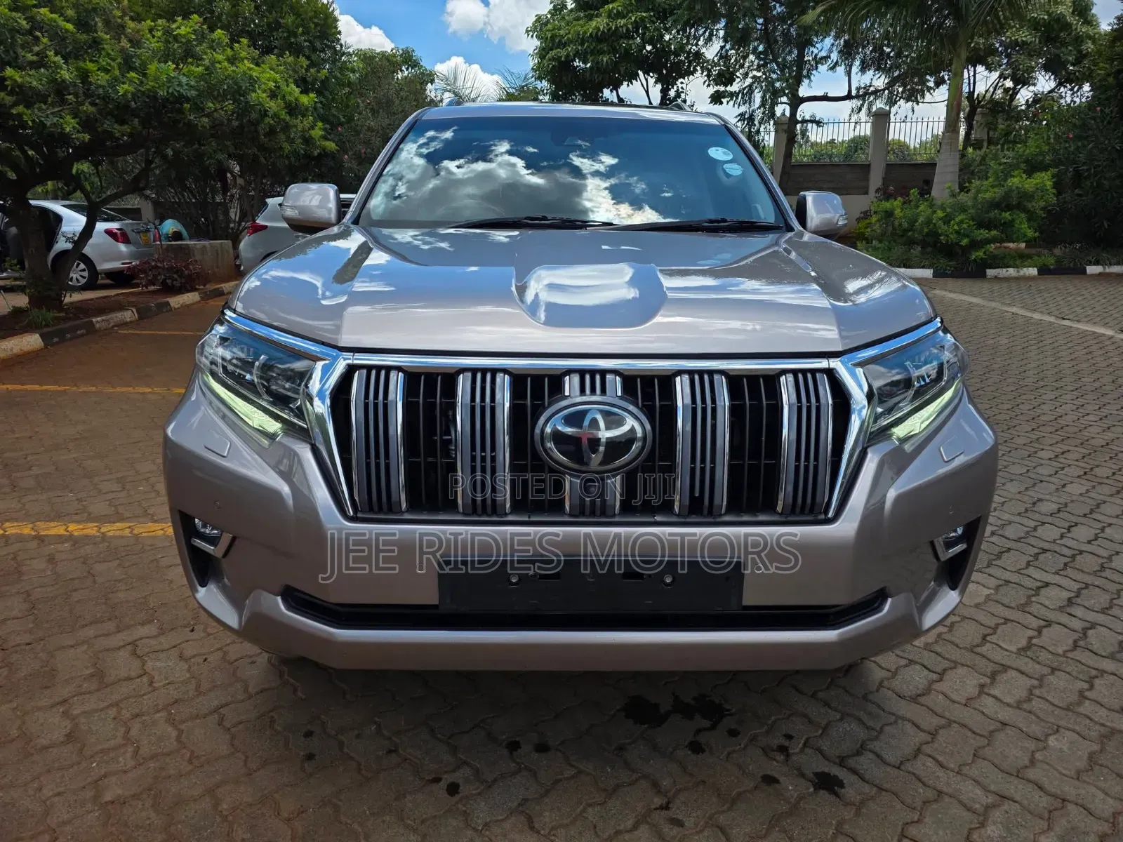 Toyota Land Cruiser Prado 2.8 2021 Gray