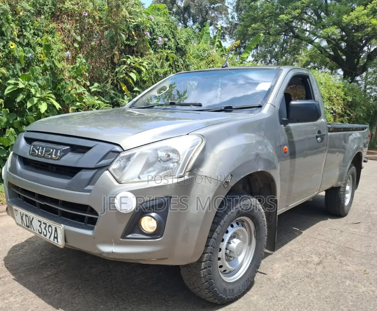 Isuzu D-MAX 2022 Gray