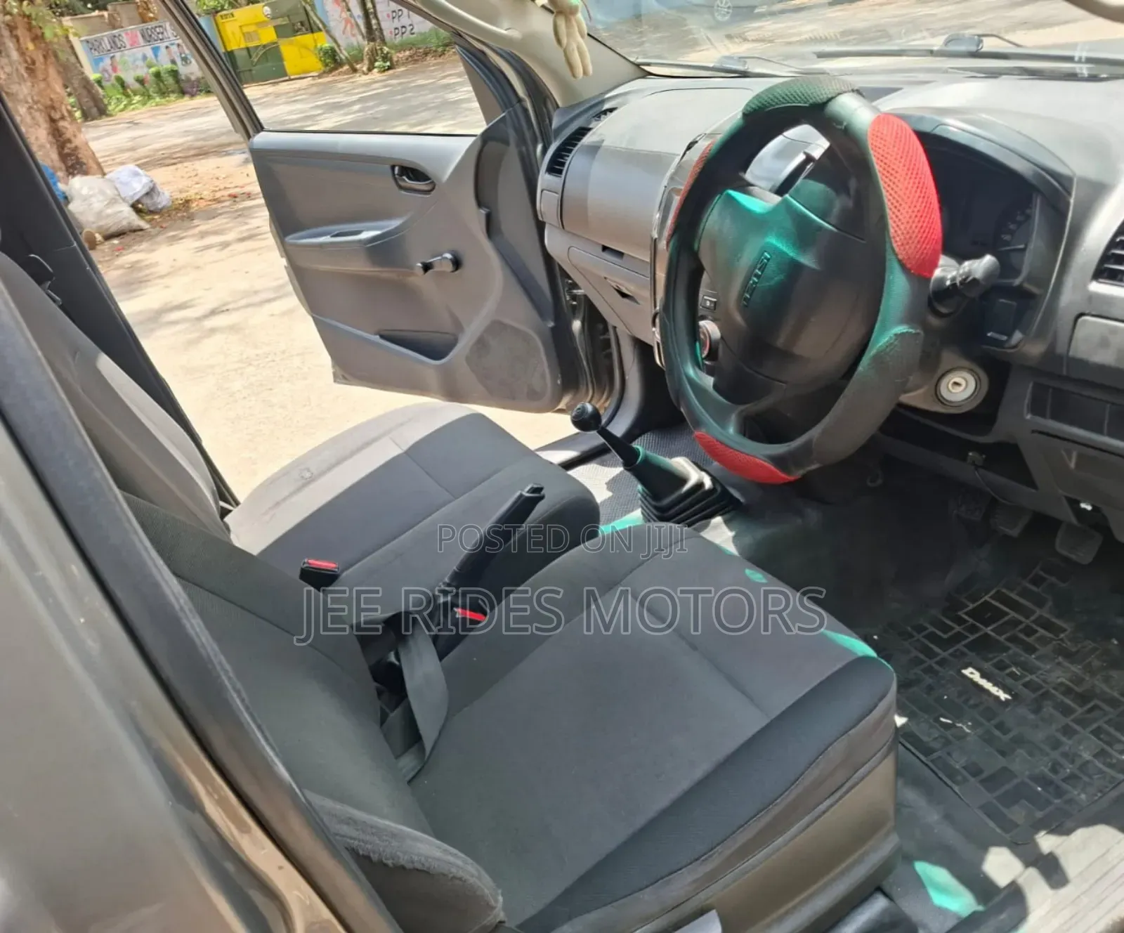 Isuzu D-MAX 2022 Gray
