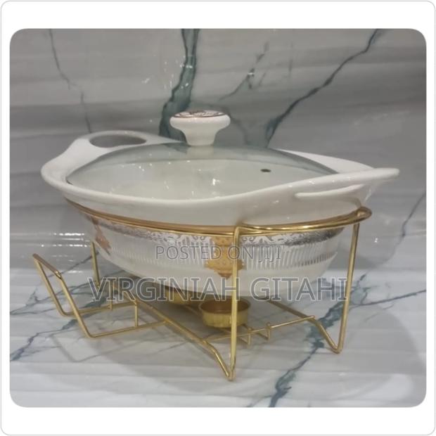 1.5l or 2l Ceramic Round Chaffing Dish + Burner and Golden Stand