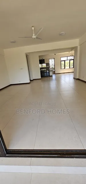 4bdrm Apartment in Nyali Luxurious for sale
