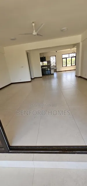 4bdrm Apartment in Nyali Luxurious for sale