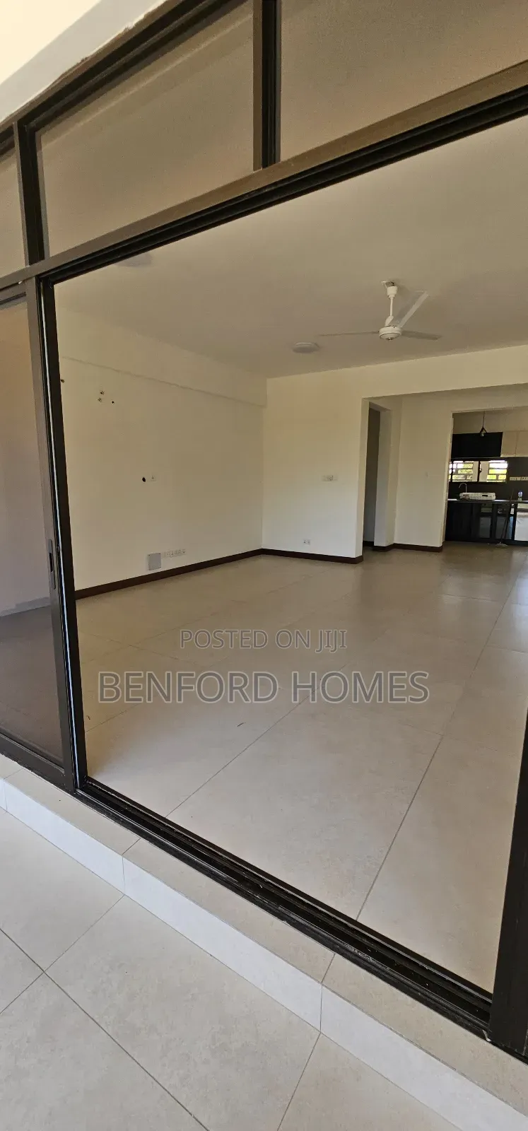 4bdrm Apartment in Nyali Luxurious for sale