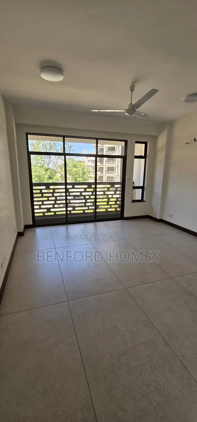 4bdrm Apartment in Nyali Luxurious for sale