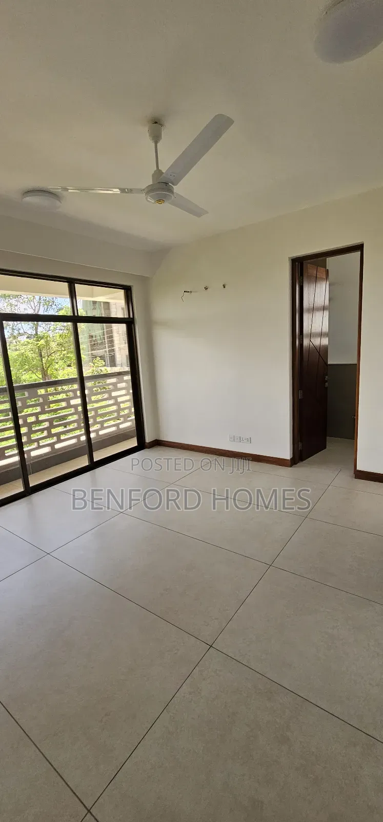 4bdrm Apartment in Nyali Luxurious for sale