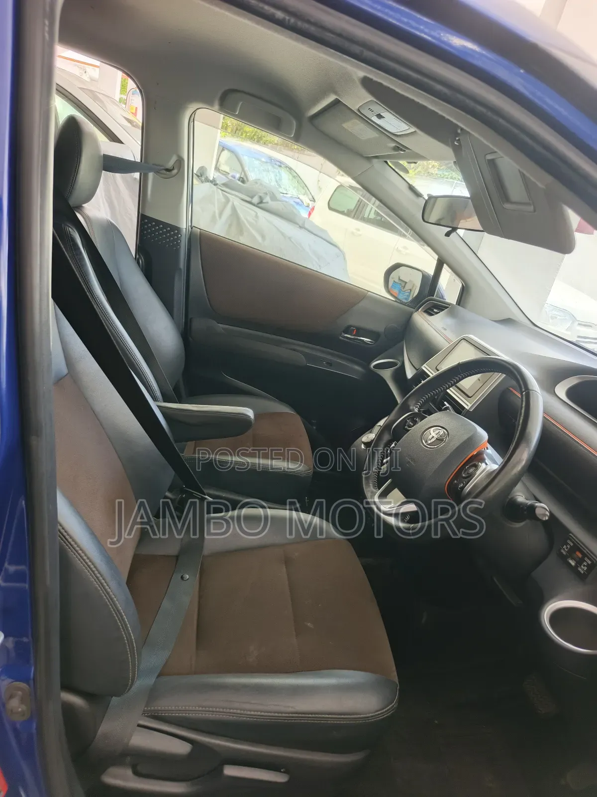 Toyota Sienta 1.5 FWD (6-seater) 2020 Blue