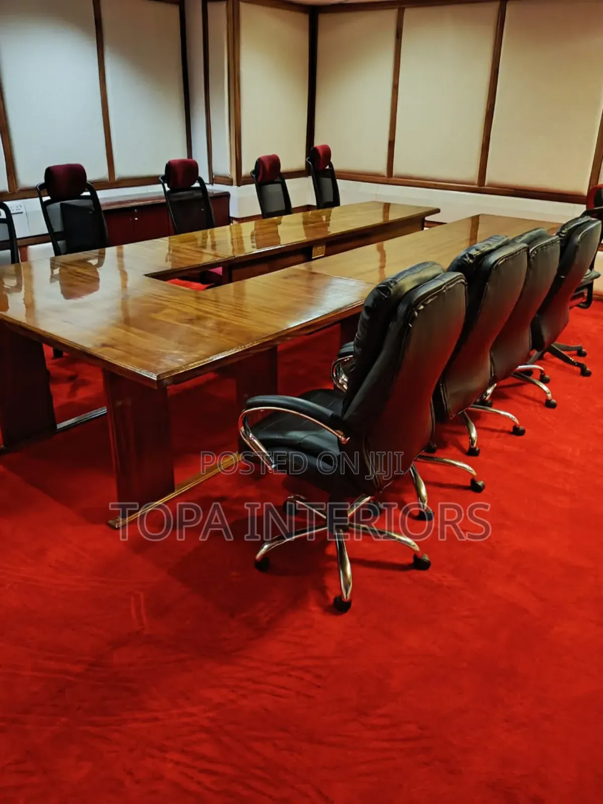 Executive Boardroom Floor Insulation Red Wall to Wall Carpets