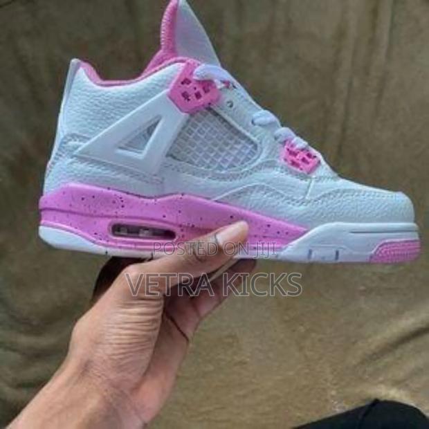 Jordan 4 Retro "Pink Oreo"