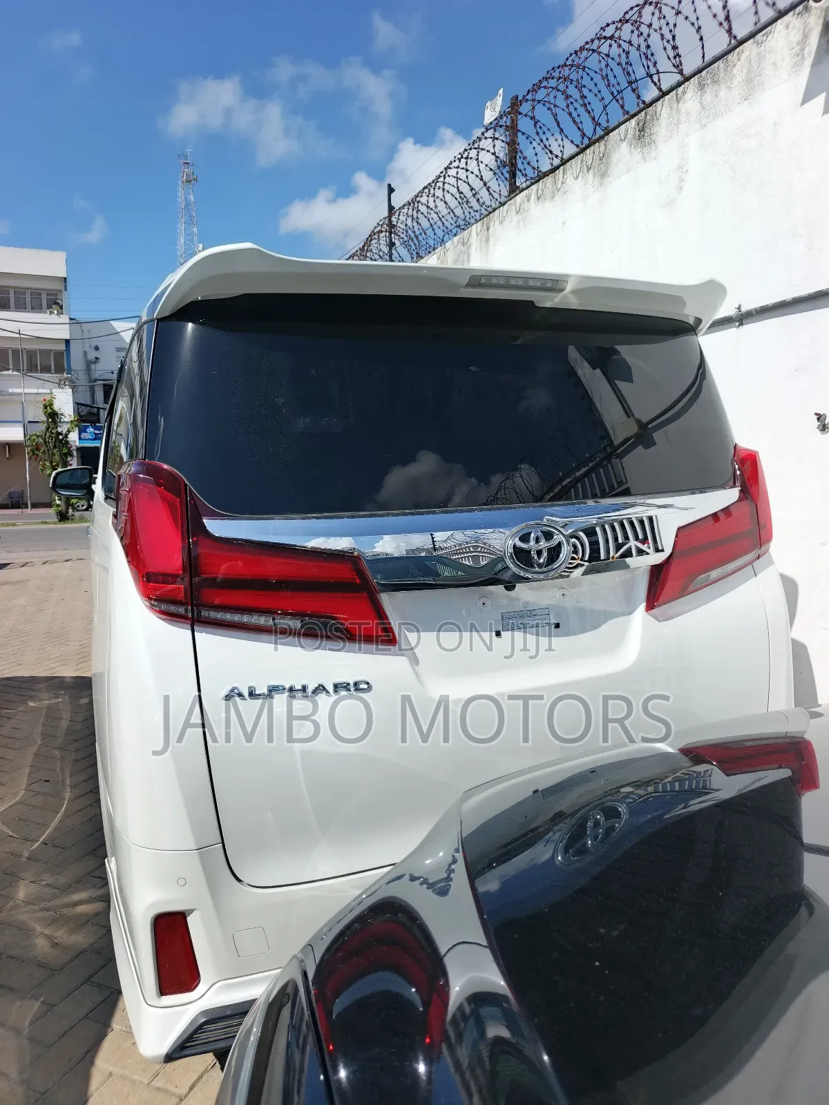 Toyota Alphard 2.5 Petrol FWD 2020 White
