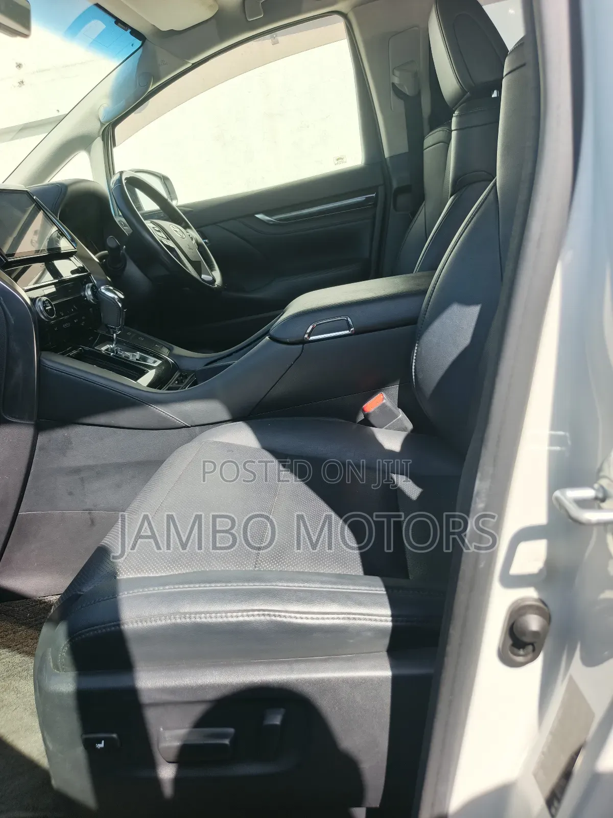 Toyota Alphard 2.5 Petrol FWD 2020 White