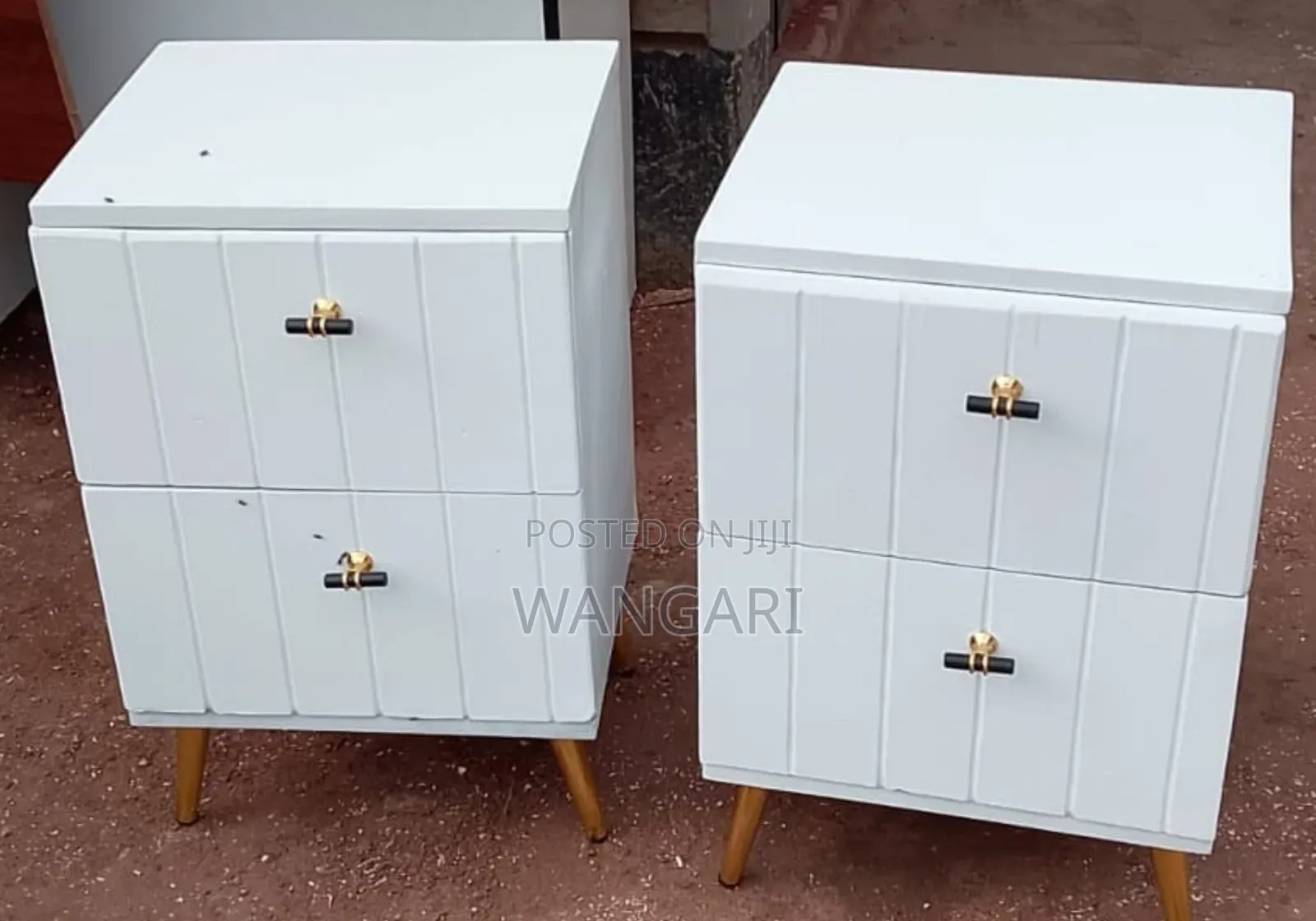 Bed Side Carbinet