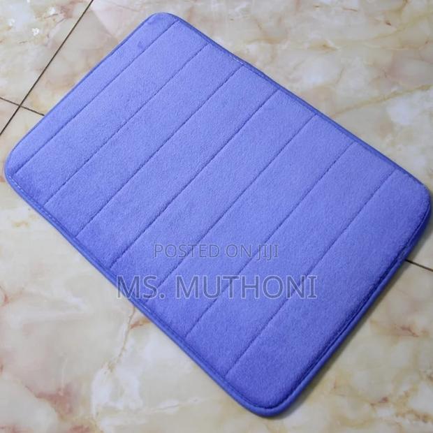 Super Absorbent Memory Foam Bath Mat - thumbnail 3