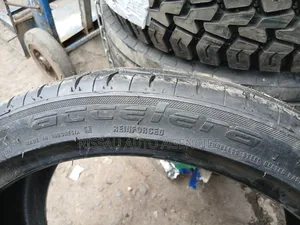 285/35 Zr21 Low Profile Tyres Accelera Made in Indonesia.