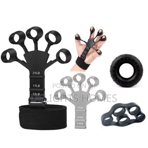 Finger Trainer.