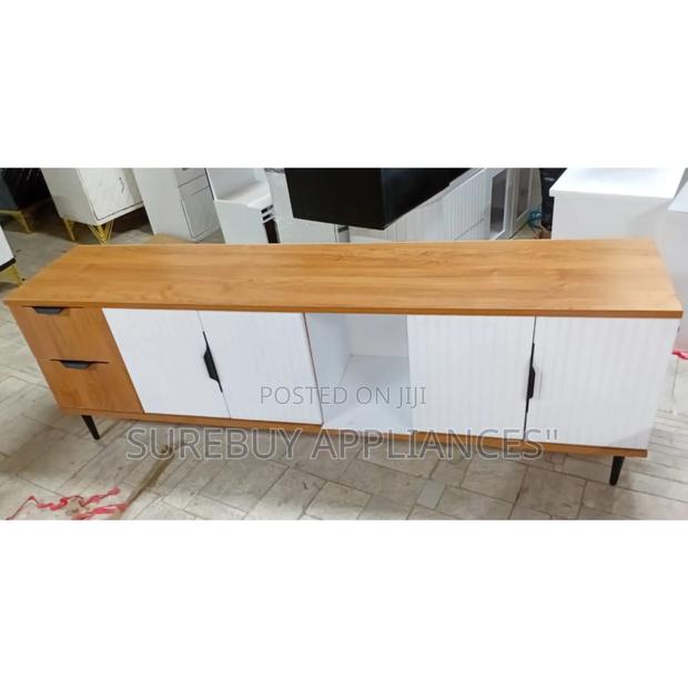 Feet Executive Tv Stand – Sleek Laminated