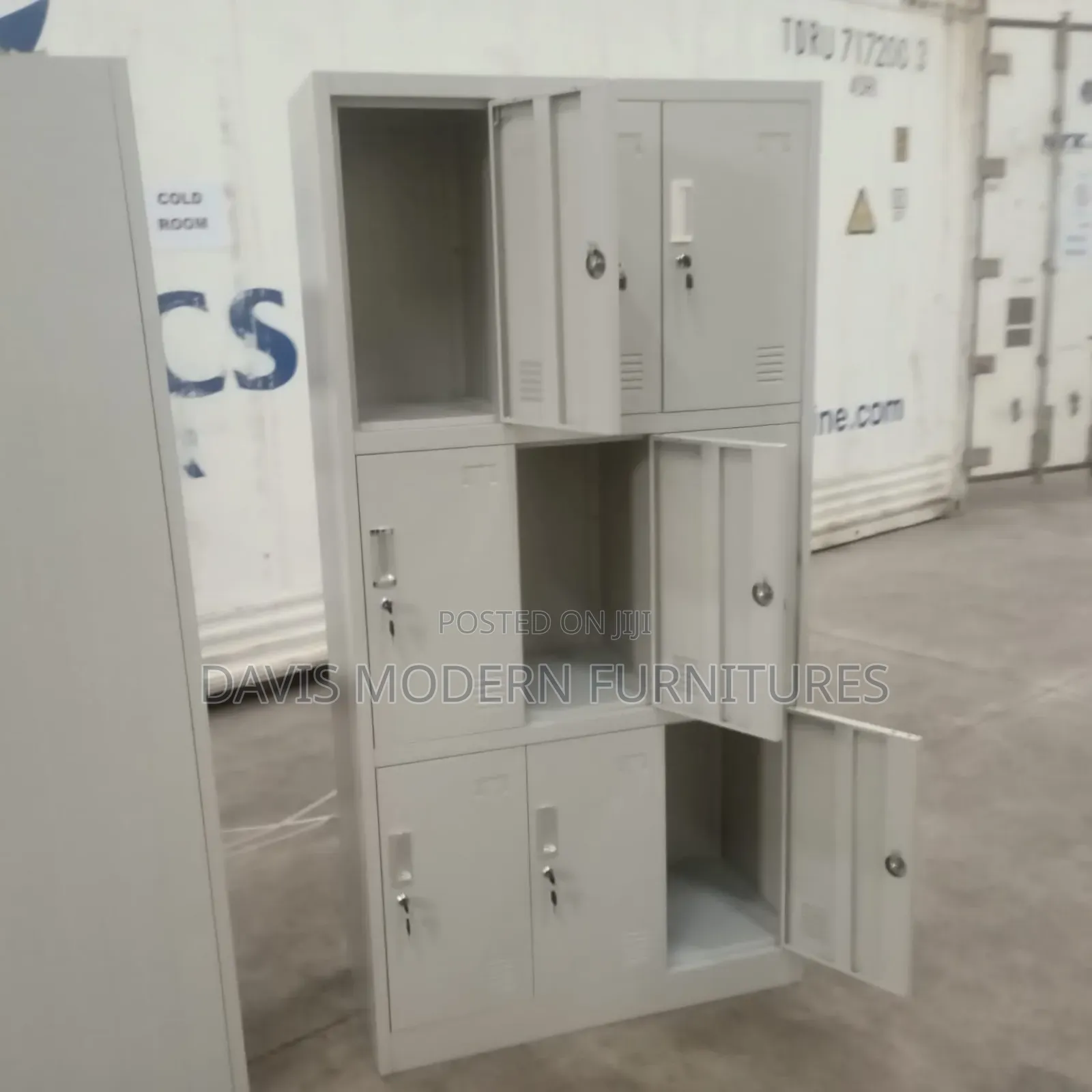 Metal Locker With Multiple Compartment