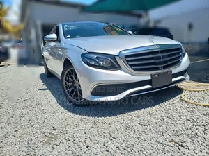 Mercedes-Benz E400 2019 Silver
