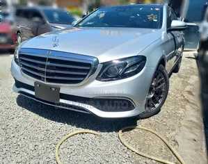 Mercedes-Benz E400 2019 Silver