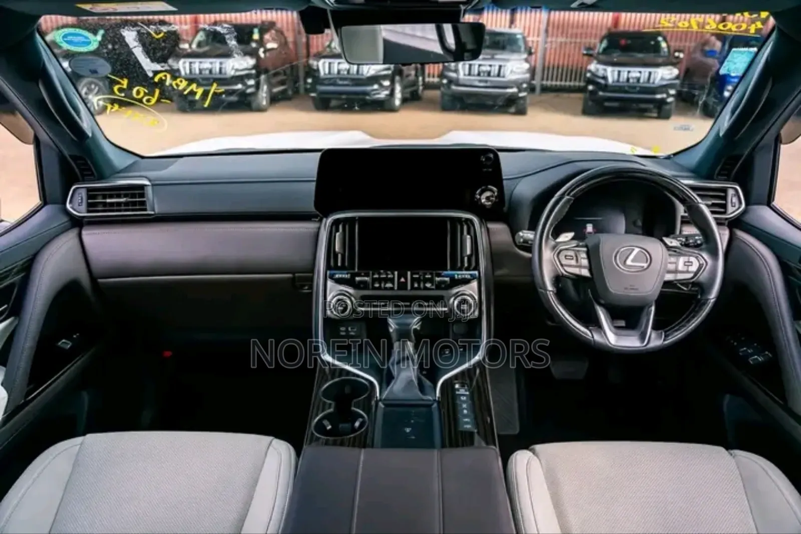 Lexus LX LX 600 2022