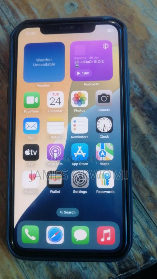 New Apple iPhone XS 64 GB Gold