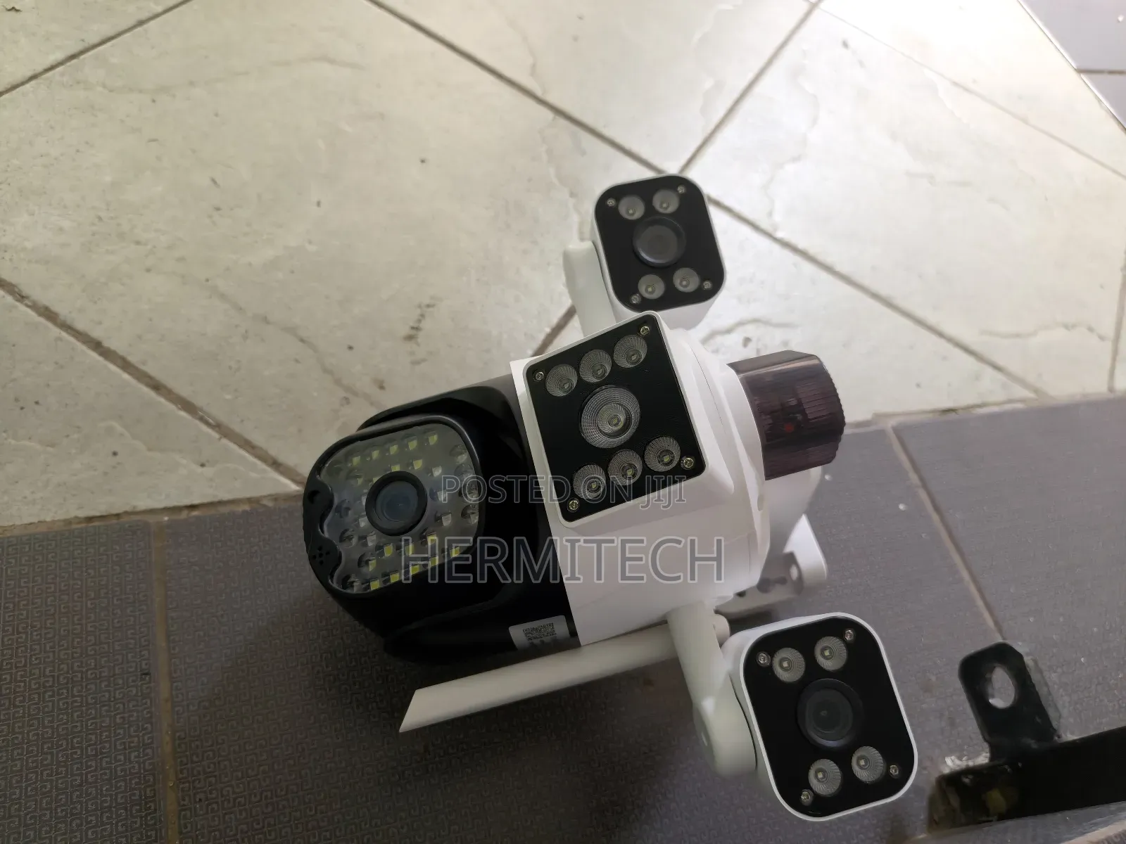 Smart Home System Electric CCTV Outdoor Indoor Triple Lens 4g