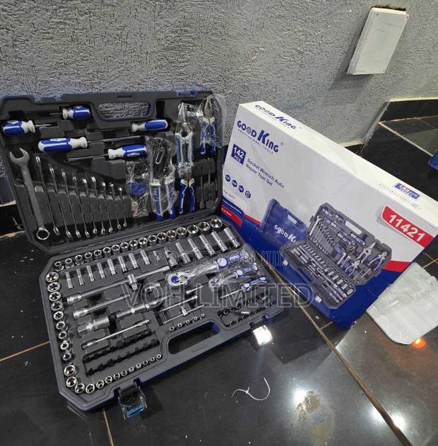 Good King 142-Piece Professional Socket Wrench Auto Repair Tool Set.