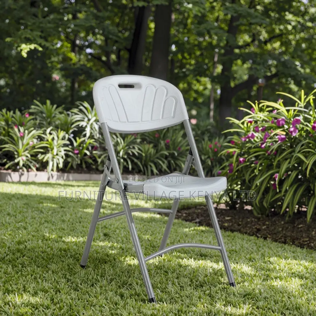 Outdoor Chair; White Foldable Outdoor Patio Chair