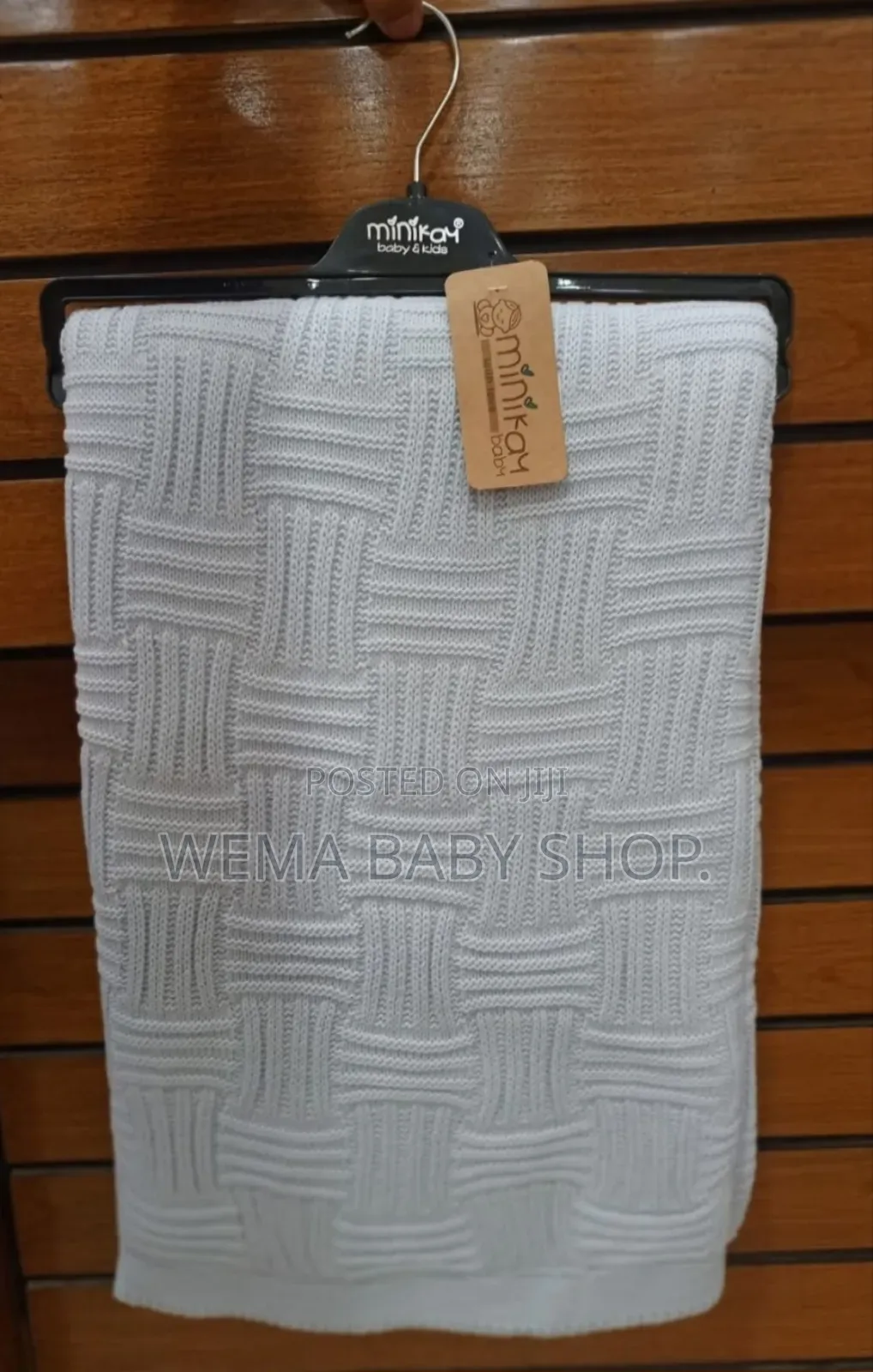 Classic Cable Knit Baby Blanket