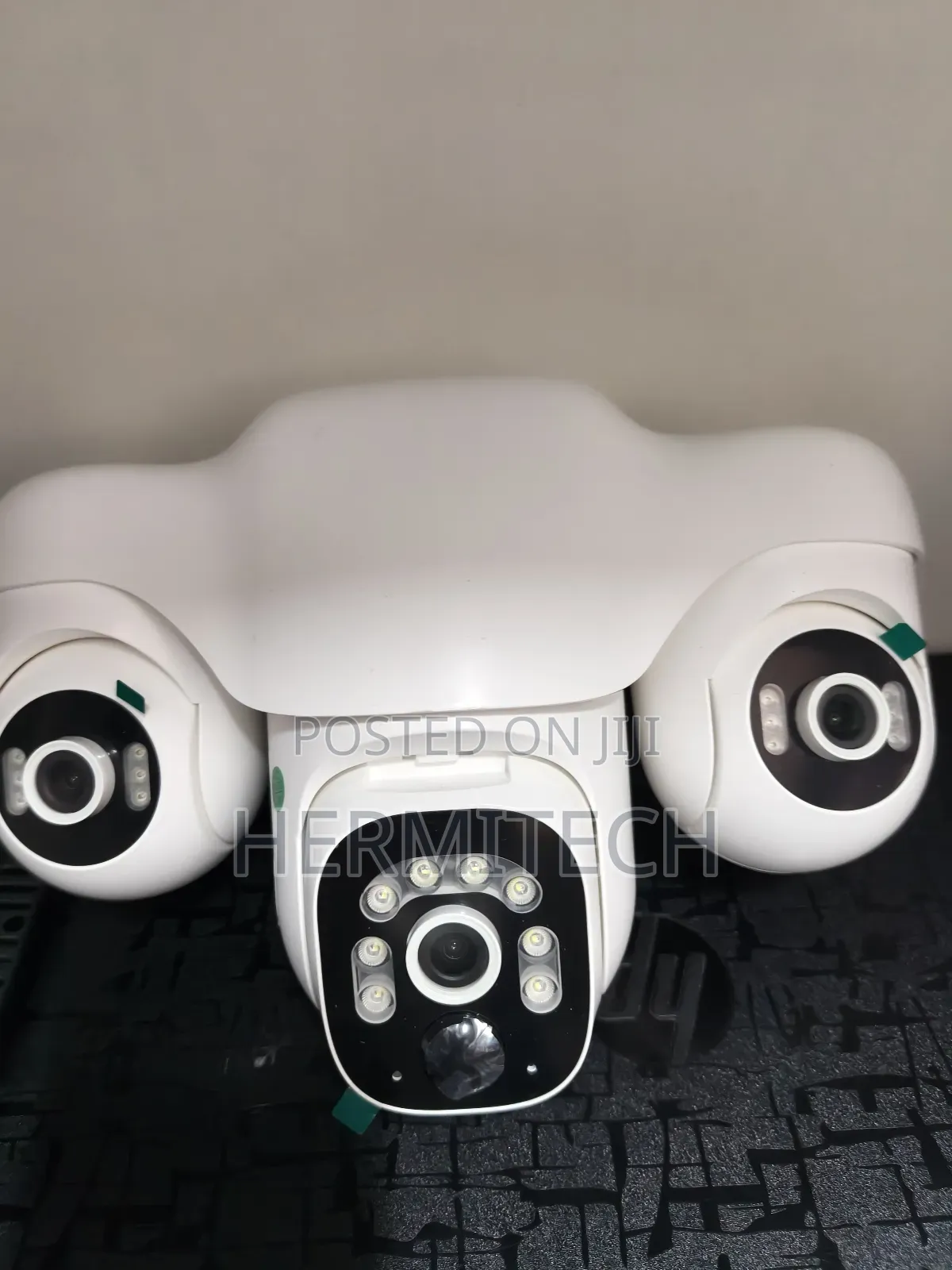 Three Powerful Lens Triple Lens 4g Model Solar Powered