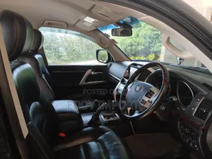 Toyota Land Cruiser 4.6 V8 AX G Selection 2014 Black