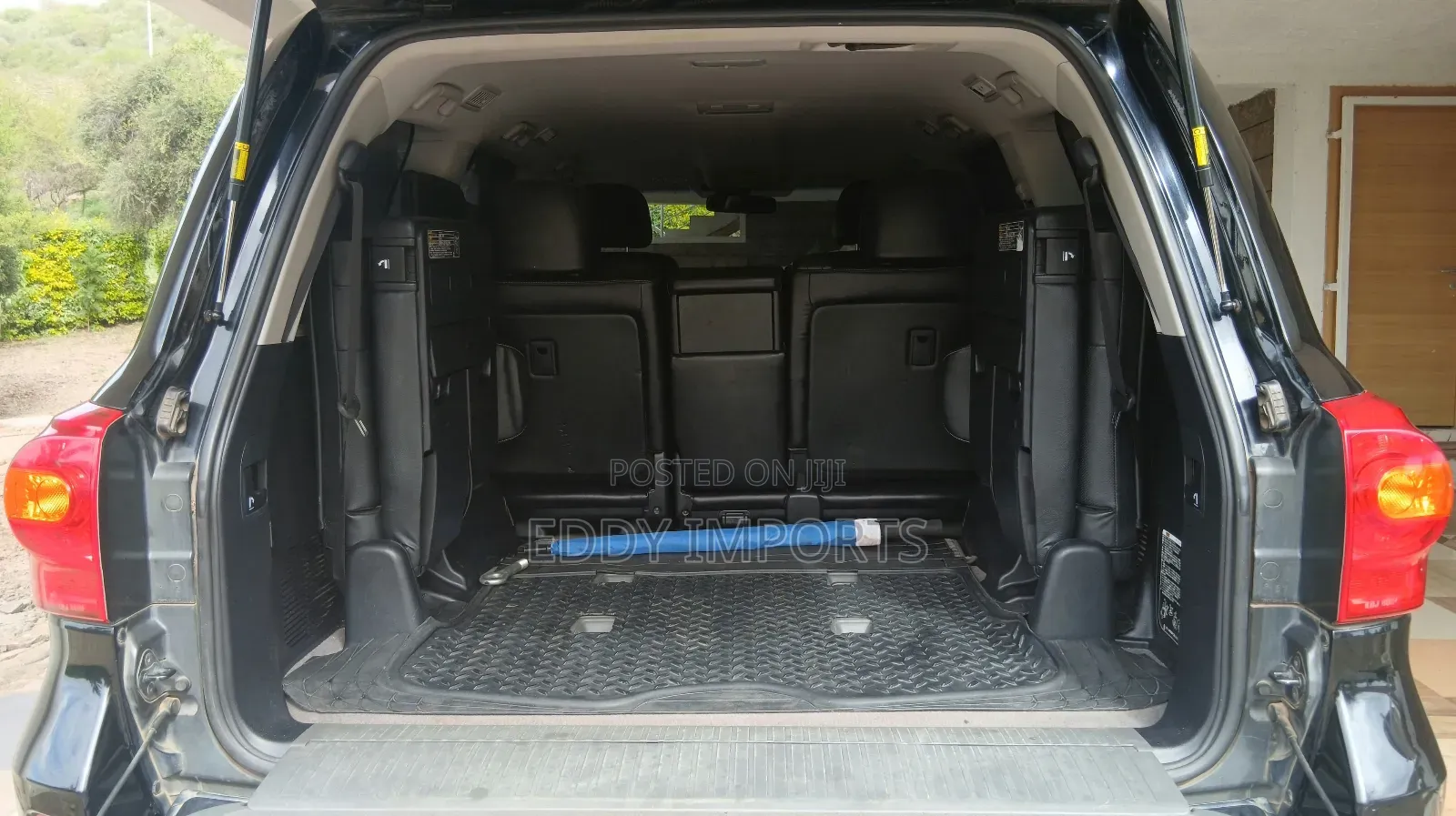 Toyota Land Cruiser 4.6 V8 AX G Selection 2014 Black