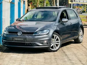 Volkswagen Golf 2019 Silver
