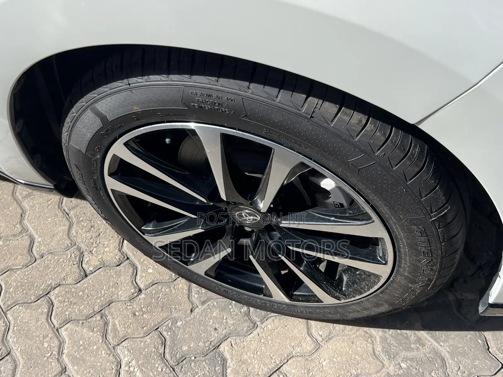 Toyota Harrier 2019 Off white